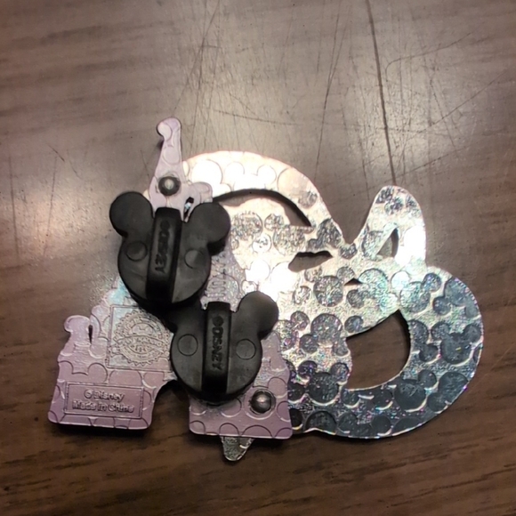 Disney Tangled Pin Collection - Picture 12 of 12